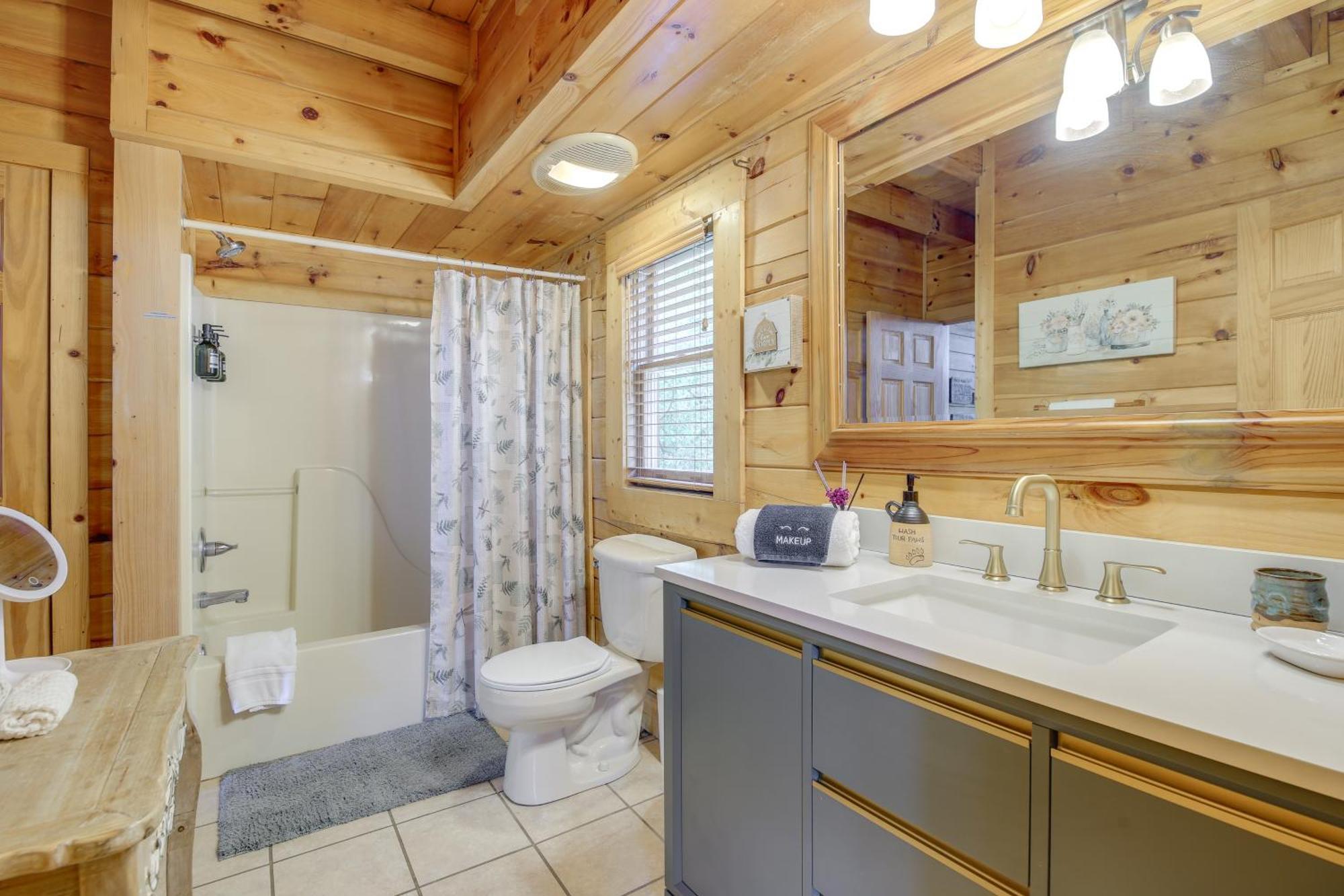 Sevierville Cabin With Deck Minutes To Pigeon Forge 外观 照片