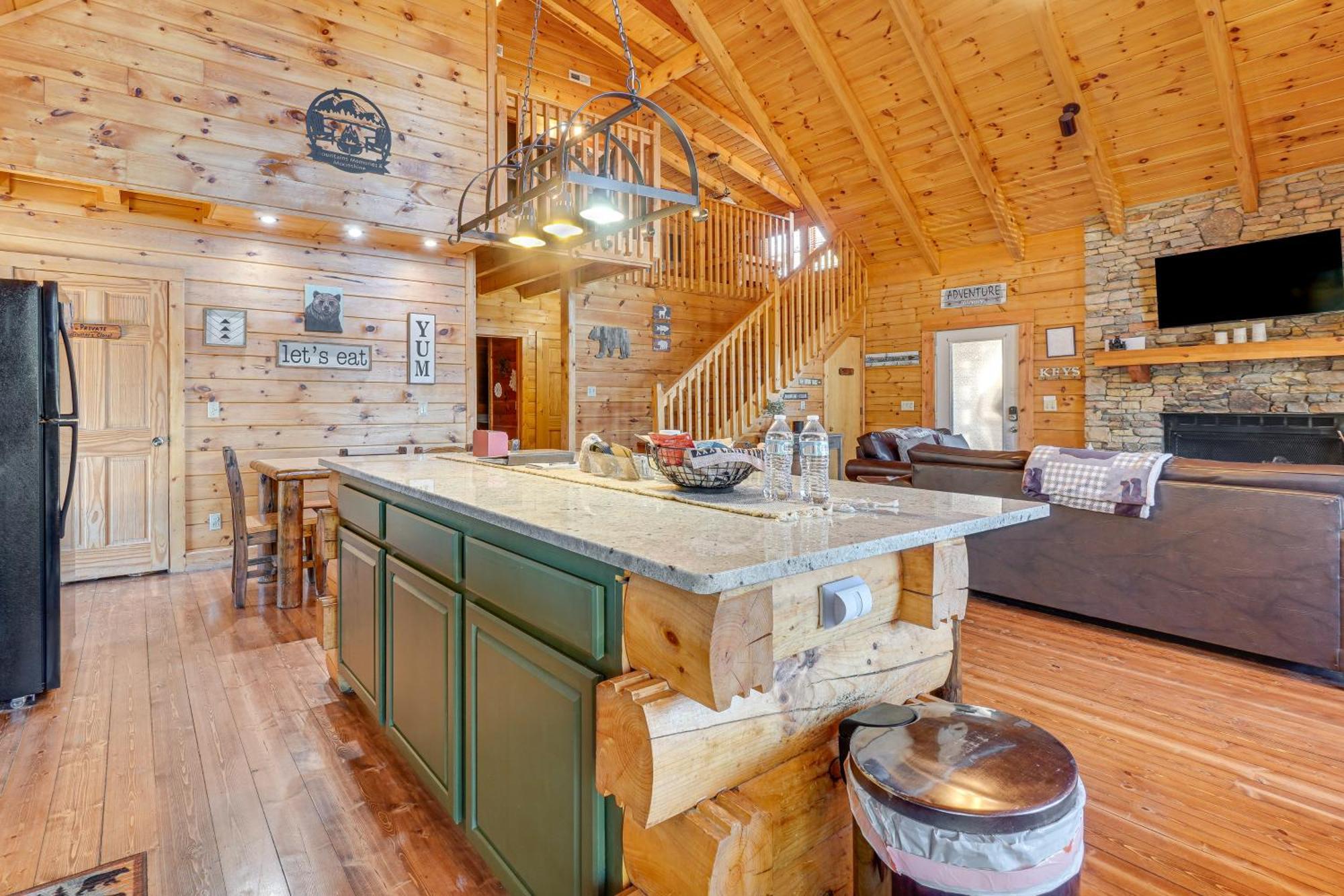 Sevierville Cabin With Deck Minutes To Pigeon Forge 外观 照片