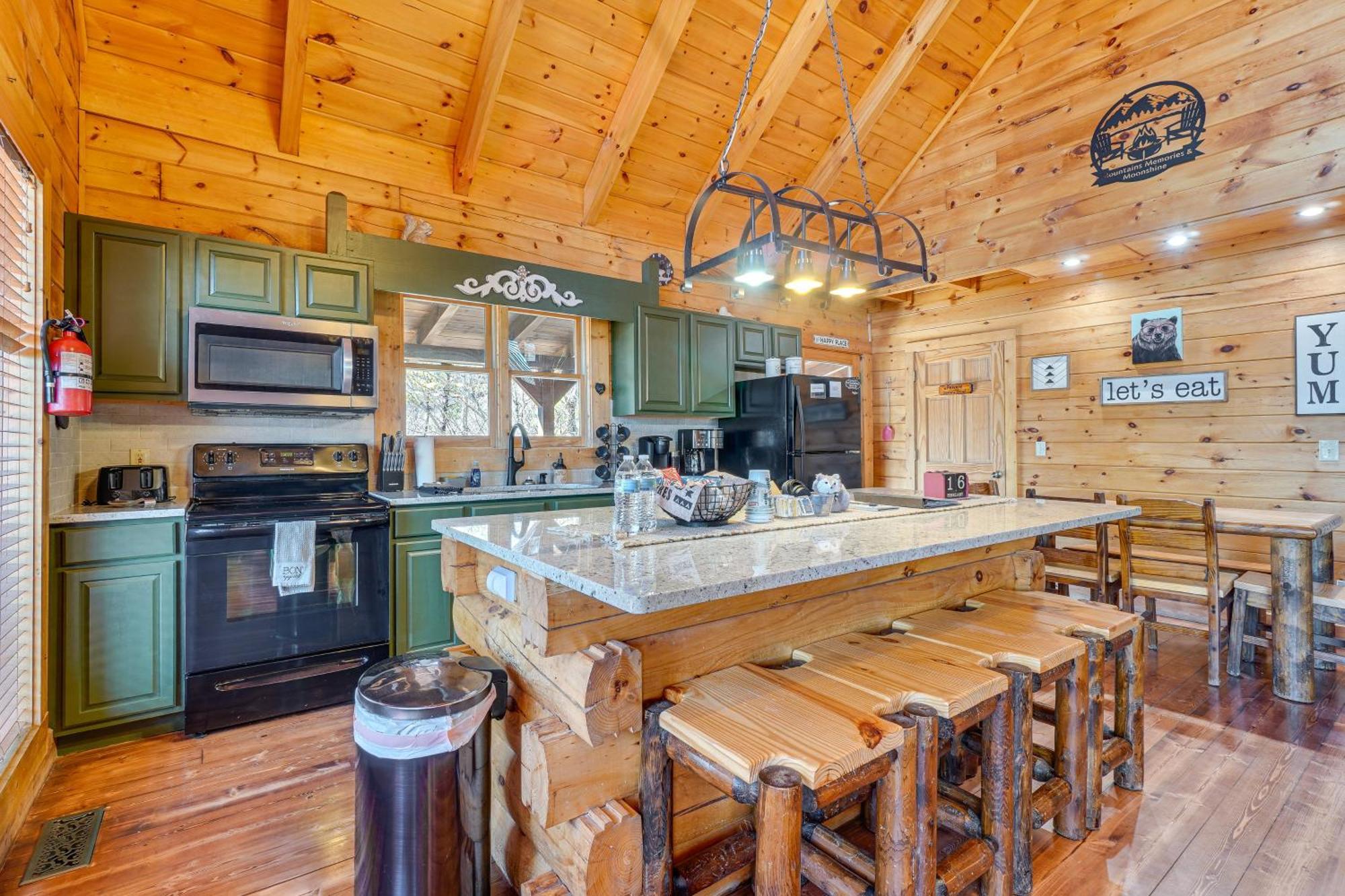 Sevierville Cabin With Deck Minutes To Pigeon Forge 外观 照片